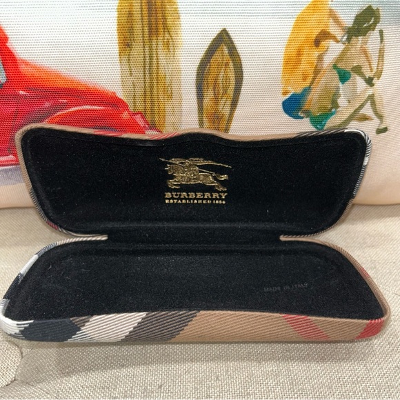 Burberry Classic Nova Check Plaid Hinged Sunglasses Case  Gold Foil Logo - Picture 2 of 9